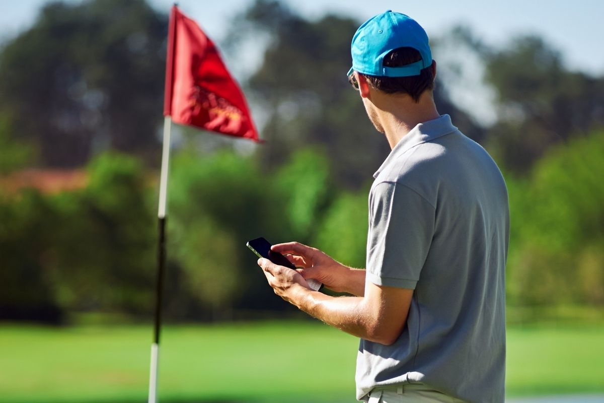 Best Golf GPS Reviews: From Watches To Portable Handheld Devices
